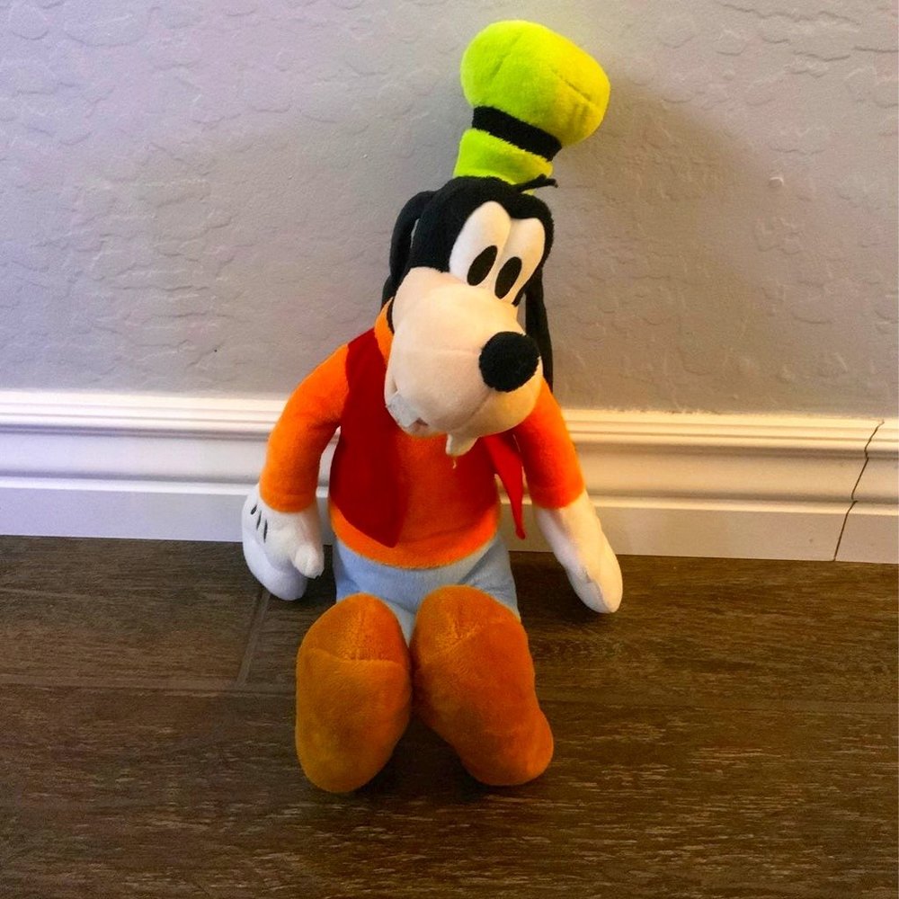 Large Goofy Disney Plush Stuffed Doll